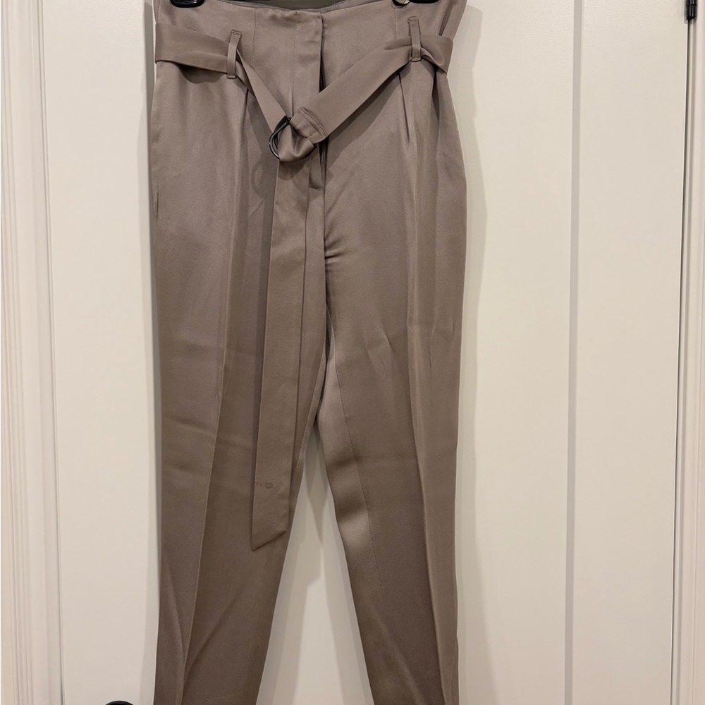 Luisa Cerano High-Waist Tie-Belt silky Trousers in Taupe